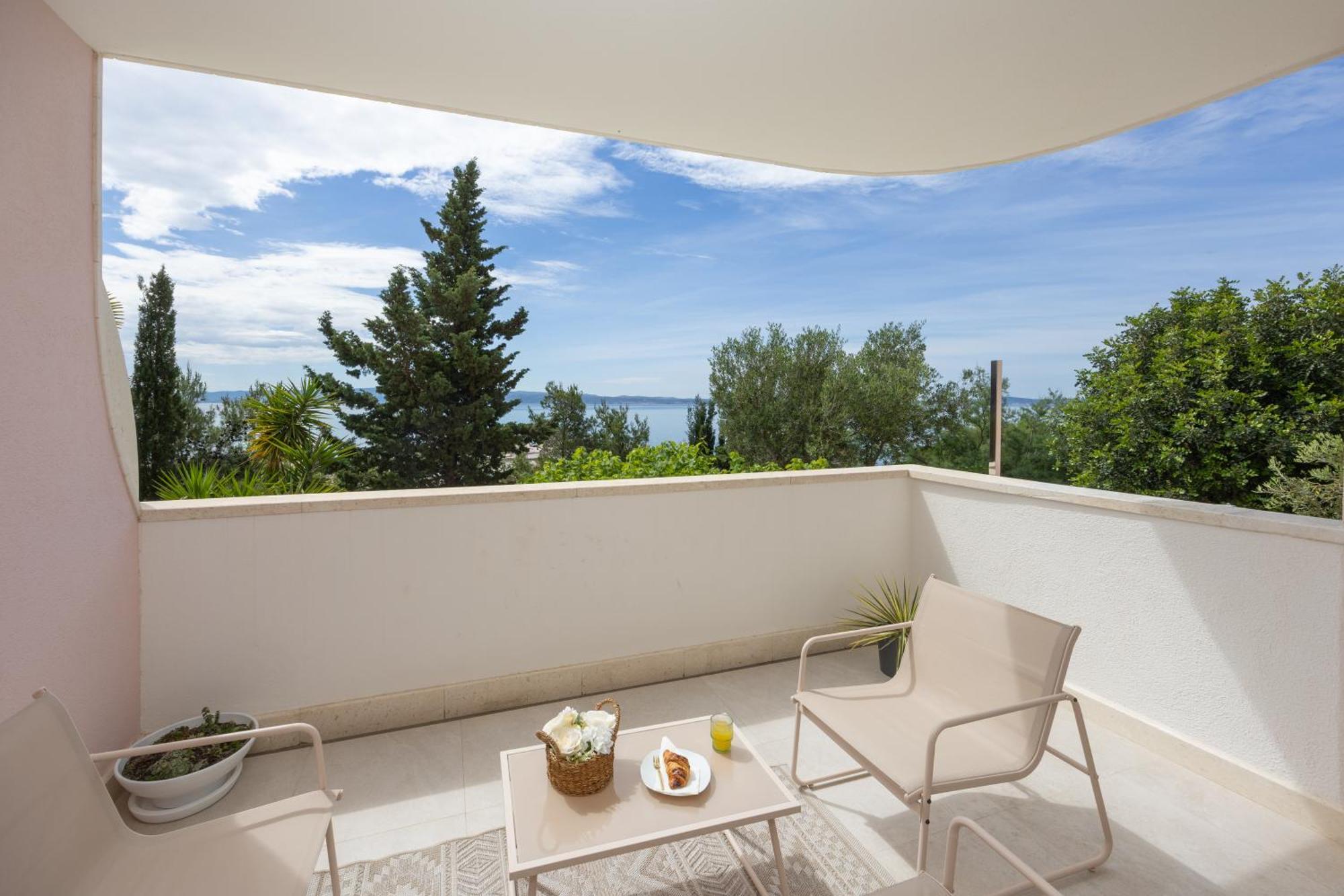 Marivi - Luxury Above The Znjan Appartement Split