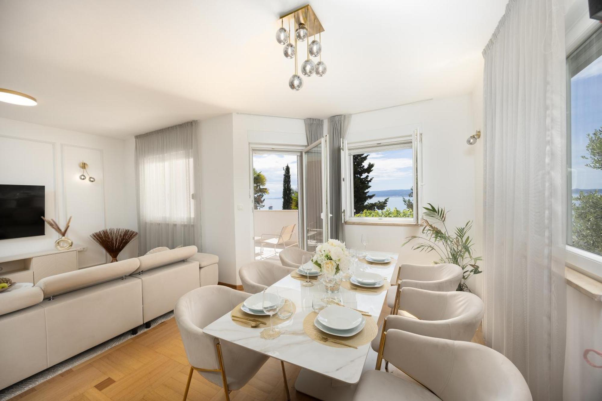 Marivi - Luxury Above The Znjan Apartman *