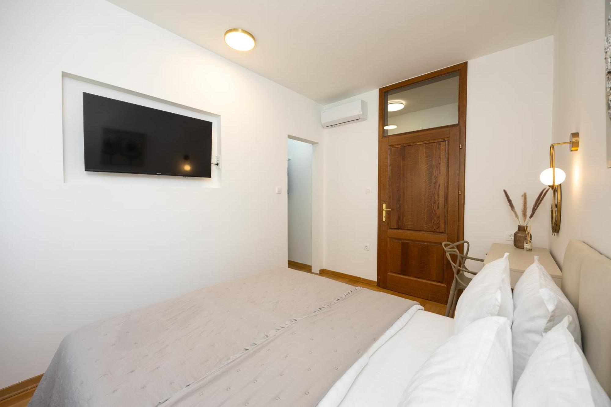 Apartman Marivi - Luxury Above The Znjan *